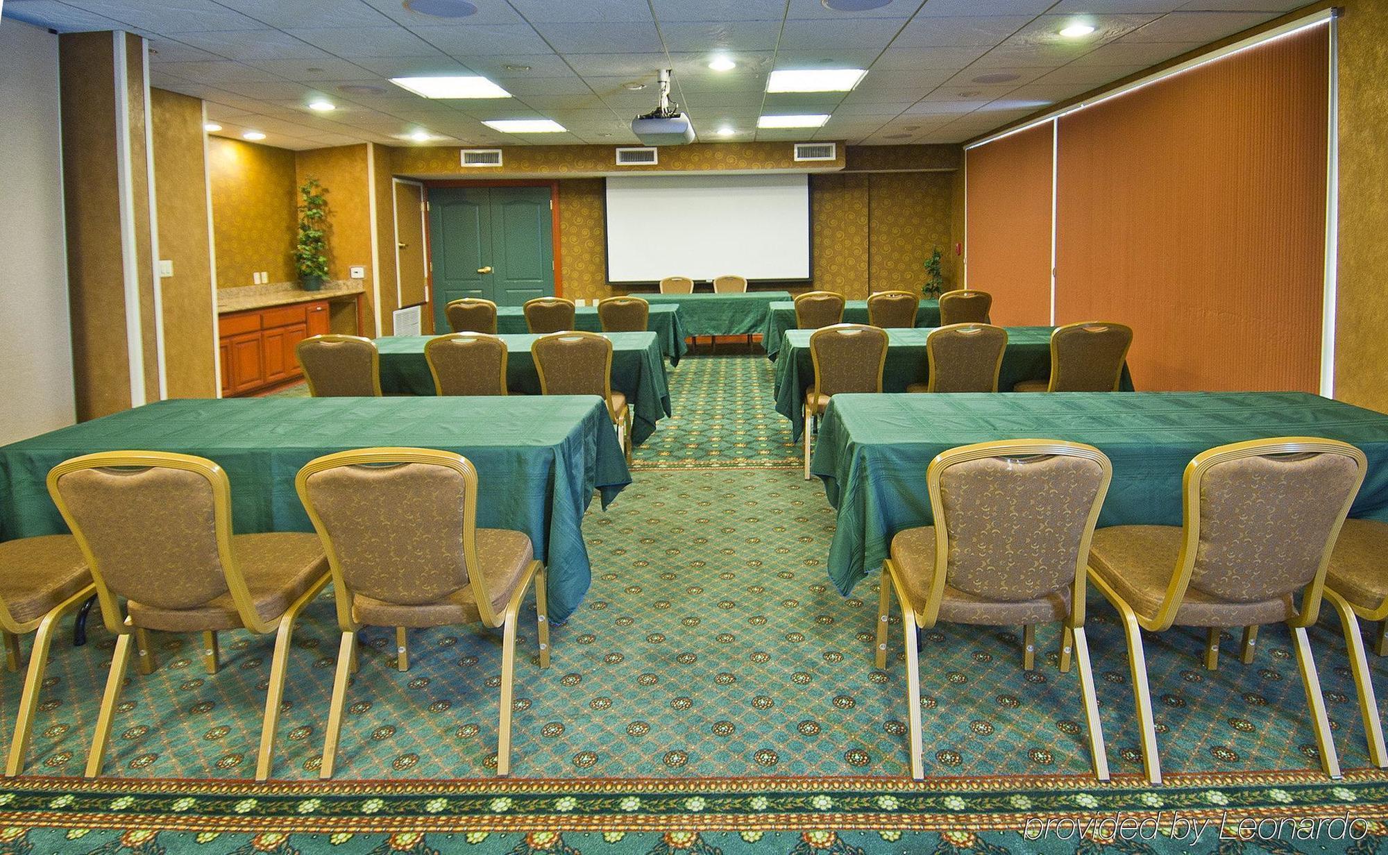 Spark By Hilton Redlands Kinh doanh bức ảnh